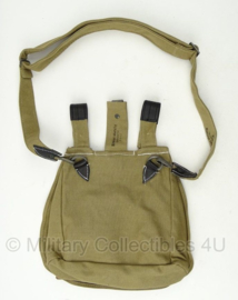 Duitse WO2 broodzak groen/khaki 1940 - met draagriem - replica