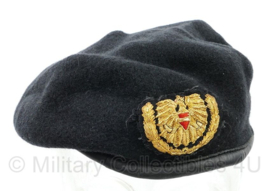 Oostenrijkse leger baret met insigne - maat 58 - gedragen - origineel