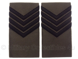 KLU Koninklijke Luchtmacht GVT schouderstukken zwart op groen - Sergant-Majoor - origineel