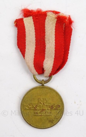 Poolse medaille - herinnering aan overwinningen - RP Zwyciezcom III.1945/IV.1945 - 4 x 9 cm - origineel