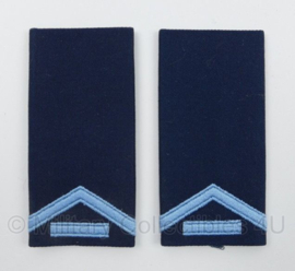 KLU Luchtmacht epauletten model 2017 tot heden - rang Soldaat der 1e klasse - 10,5 x 5 cm - origineel