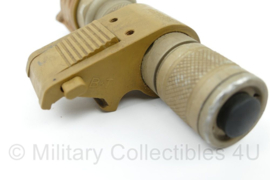 B&T SureFire wapenlamp met geweermount en infrarood cover - 7 x 14 x 14 cm - gebruikt, maar werkend - origineel