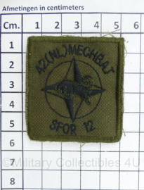 KL Nederlandse leger SFOR 12 42 MECHBAT 42 Gemechaniseerde Brigade borstembleem - met klittenband - 5 x 5 cm - origineel