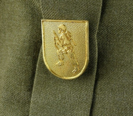 Belgische Gendarme Ike Batlledress jack met broek - met insignes - maat 4F - gedragen - origineel