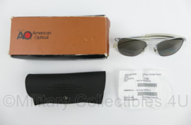 AO American Optical Eyewear Original Pilot Sunglasses silver in case - size 52 - nieuw in doosje - origineel