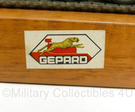 Zeldzaam Belgisch Professioneel schaalmodel van een Gepard - Koepel, geschut en radar kunnen draaien - 43 x 21 x 23 cm -  origineel