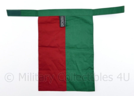 Defensie 42e Garde Jagers halsdoek - groen/rood - 34,5 x 24 cm - nieuw - origineel