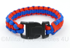 Paracord armband rood/blauw - 23,5 x 1,5 cm - nieuw - origineel