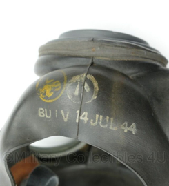 WO2 Britse MKII Lightweight Gas mask met filter en draagtas - origineel