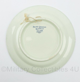 Societe Ceramique Maastricht Herrijzend Nederland Naar Vrede en Welvaart porcelijnen bord - diameter 23 cm - origineel