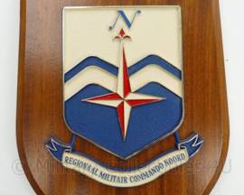 Wandbord Regionaal Militair Commando Noord - 14½ x 1½ x 19 cm - origineel