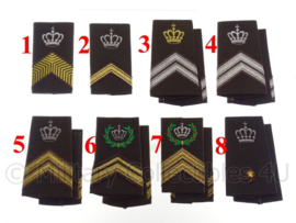 KL Nederlandse leger DT 1963-2000 schouderstukken met kroon (en krans) - verschillende rangen - origineel