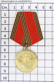 Russische USSR WO2 overwinning Herinneringsmedaille 1945-2005 60 jaar - 32 mm - origineel