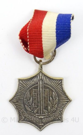 Gemeente Politie medaille - WPSS Wandeltocht 1962 - afmeting 3 x 6,5 cm - originele set