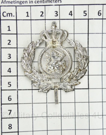 KMAR Koninklijke Marechaussee officier pet embleem - vorig model DT - zeldzaam geheel zilver - 5 x 5 cm - origineel