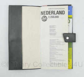 KL Nederlandse leger 110 Middelzwaar Transportcompagnie map met Autokaart van Nederland - gebruikt - origineel