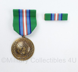 Defensie UNTAC United Nations Transitional Authority in Cambodia medaille met baton in doosje - origineel