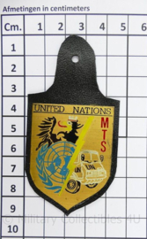 Bundesheer United Nations Military Transport Service borsthanger - 9 x 4½ cm - origineel