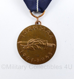 WO2 Finse leger herinneringsmedaille 1941 1945 Isanmaa Finland WW2 Continuation War Commemorative Medal ISÄNMAA 1941 1945 - diameter 3 cm -origineel