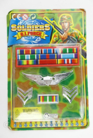 Soldiers G.I. Force insigne en medaille setje - ongeopend in de doos - cadeau tip!