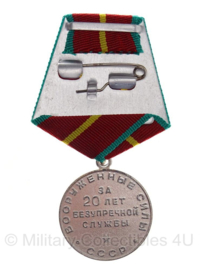 Russische medaille 20 jaar verdienste voor het Leger - ongebruikt in doosje!  - origineel