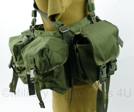 Kmarns Korps Mariniers Jungle Warfare Rig  Tropical Pattern Profile Equipment met 2 pouches - NIEUW - origineel