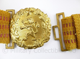 Bulgaarse officiers parade koppel met een leeuw op het slot - 70 x 5 cm - origineel