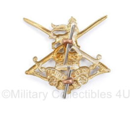 WO2  Britse cap badge Infantry Training cap badge - Kings Crown - 4,5 x 4 cm - origineel
