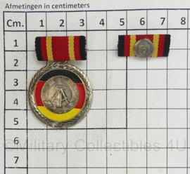 DDR NVA Verdienstmedaille der Deutschen Demokratischen Republik - origineel