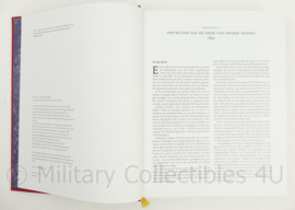 Boekenbundel Moed en Deugd: Onderscheidingen en ridderorden - 30 x 23½ x 10 cm - origineel