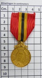 Belgische jubileummedaille Koning Leopold II - 8½ x 3½ cm - Origineel