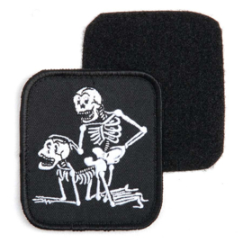 Skeletten having sex patch - met klittenband - stof - 6,6 x 7,8 cm.