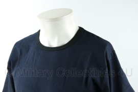 Defensie en KMAR Koninklijke Marechaussee T-shirt donkerblauw met zwarte biezen VT-KMAR - nieuw in verpakking - korte mouw - maat Large  - origineel