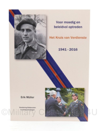 Zeldzame 5delige serie boeken van de 5 hoogste Nederlandse leger onderscheidingen Studiekring Ridderorden en Onderscheidingen Erik Muller - niet in de winkel te koop - met handtekening Marco Kroon - origineel