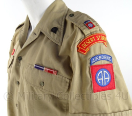 US Army 82nd airborne division "desert storm" overhemd met insignes - maat S - niet officieel samengesteld - origineel