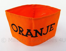 Armband Nederlands verzet en armband Binnenlandse Strijdkrachten BS - kleine letters