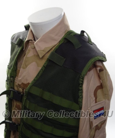 KL Korps Mariniers modulair gevechtsvest MOLLE - zonder tassen - Forest camo - maat Medium - defecte lus op schouder - origineel