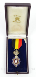 Belgische medaille van de Arbeid zilver - ereteken van de arbeid 2de klasse - afmeting 8 x 14 cm - origineel