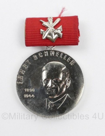 DDR NVA GST Orden Ernst Schneller 1890-1944 medaille im silber in doosje - origineel