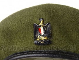 Egyptische Leger baret groen - maat 58 - met insigne - origineel