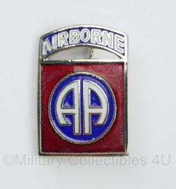 WO2 US 82nd Airborne Division unit crest met WO2 pin - 3 x 2 cm -  replica