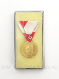 Oostenrijkse leger bijzondere verdiensten medaille in doosje - origineel