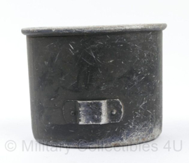 WO2 Duits model veldfles beker aluminium zwart - 10,5 x 6 x 8,5 cm - origineel naoorlogs