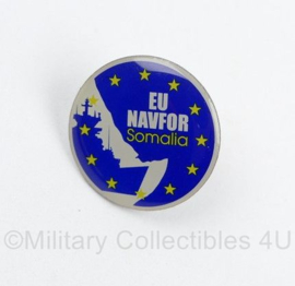 EUNAVFOR EU Naval Force Somalia speld - diameter 2 cm - origineel