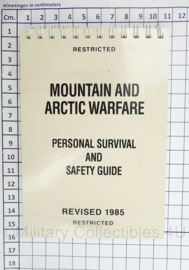 KCT  en KMARNS  Mountain and Arctic Warfare Personal Survival and Safety Guide handboek - 15,5 x 11 cm - origineel