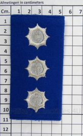 Gemeentepolitie schouder epauletten met logo zwaardje - rang Inspecteur Ambtenaar 2e klasse - afmeting 5 x 8 cm - origineel
