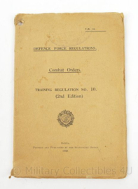 WO2 Britse Defence Force Regulations Combat Orders Training Regulation no. 10 (2nd Edition) 1942 - 19 x 13 cm - origineel
