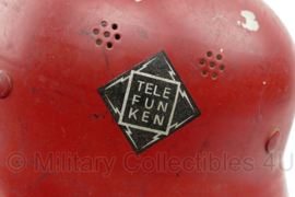 WO2 Duitse model Telefunken helm rood - origineel
