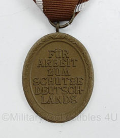 WO2 Duits Westwall medaille -  10,5 x 3,5 cm - replica
