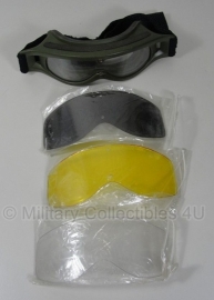 Scherfwerende bril type Bolle Defender - gebruikt - met geel, wit en zwart glas en opbergtas - origineel